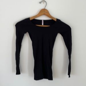 Commando Ballet Body long sleeved layering t-shirt bundle and logo merchandise